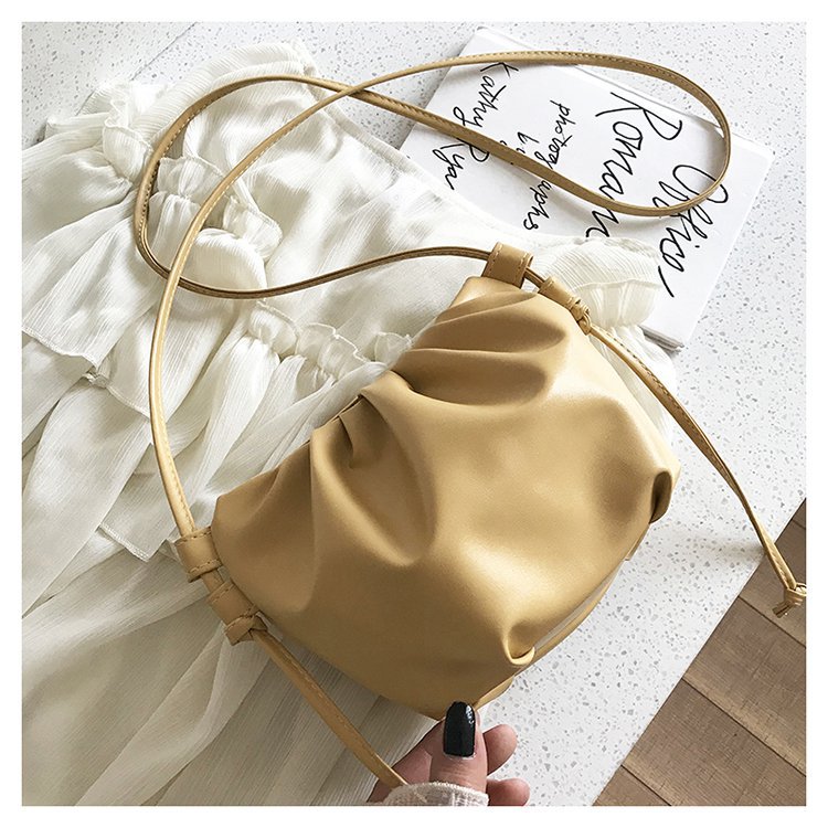 Versatile Korean-style Trendy Cloud Crossbody Bag